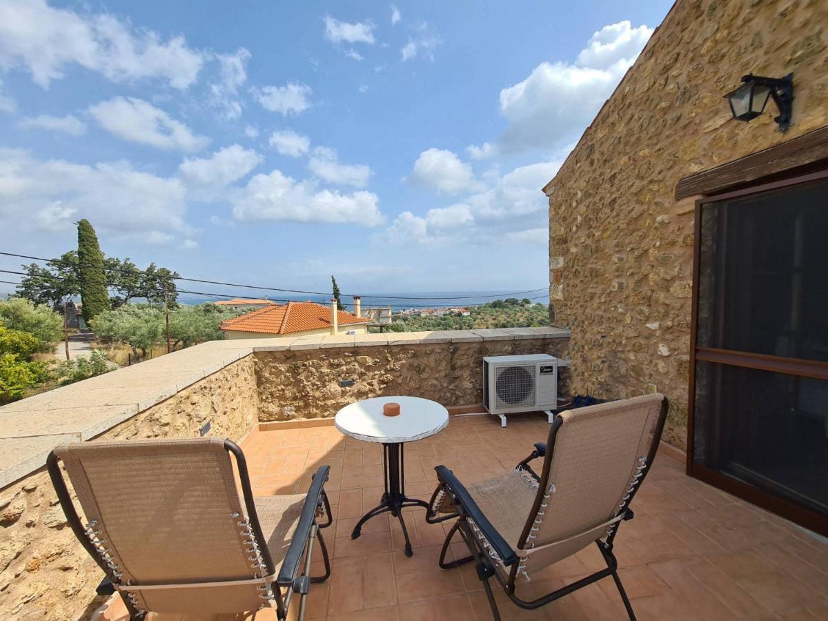 Pyrgos 1869 Villa ยีธิโอ ภายนอก รูปภาพ
