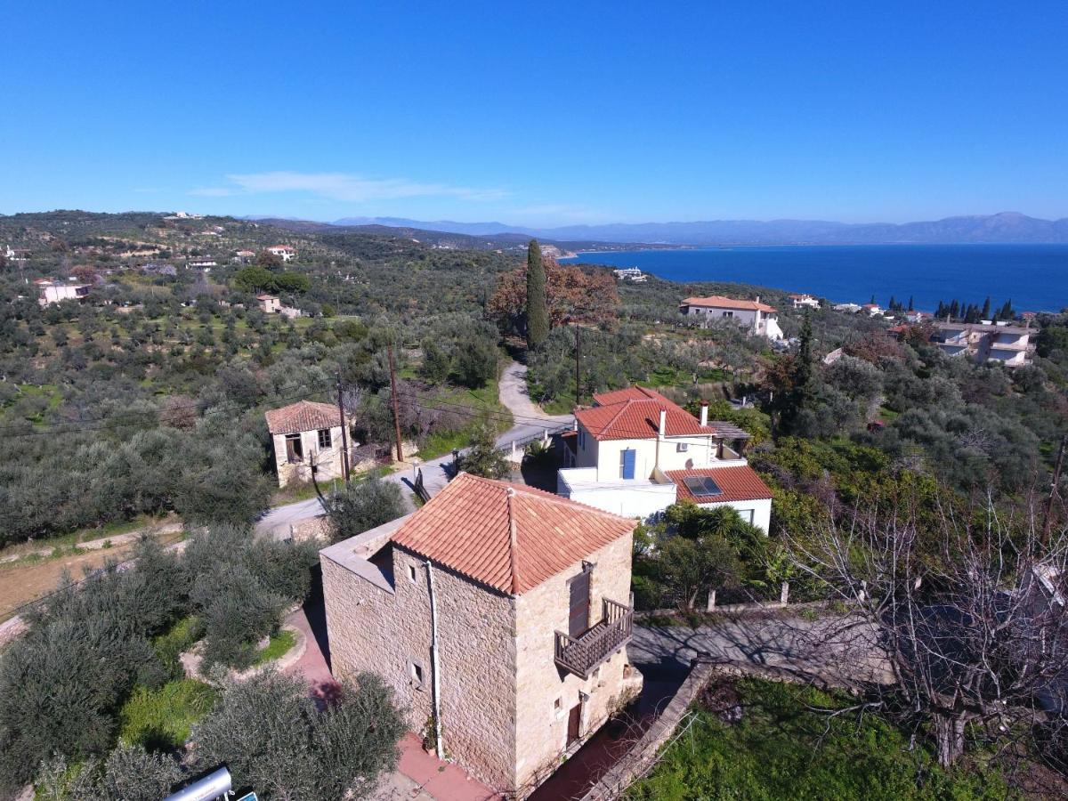 Pyrgos 1869 Villa ยีธิโอ ภายนอก รูปภาพ