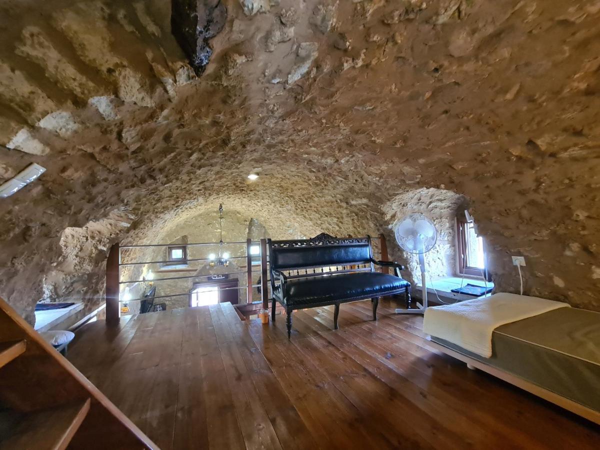 Pyrgos 1869 Villa ยีธิโอ ภายนอก รูปภาพ