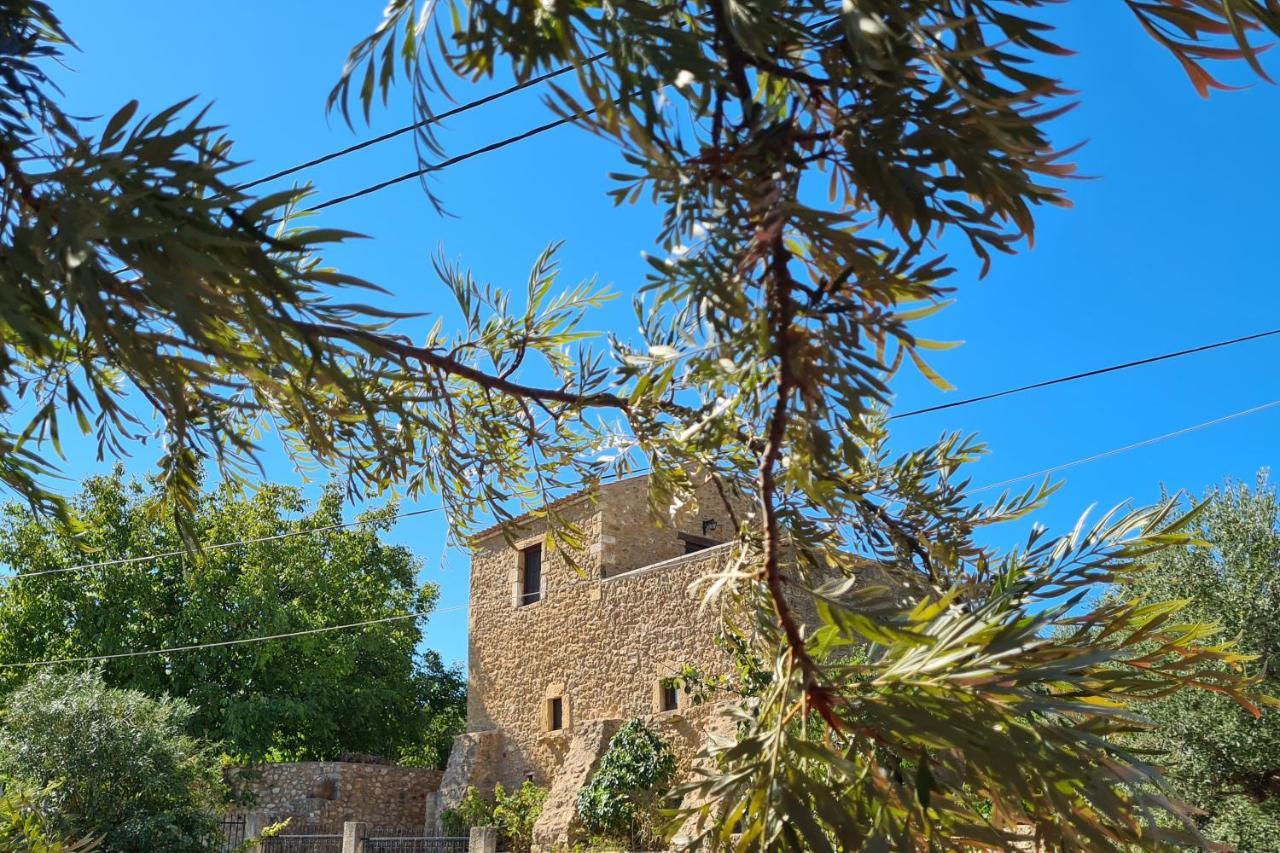 Pyrgos 1869 Villa ยีธิโอ ภายนอก รูปภาพ